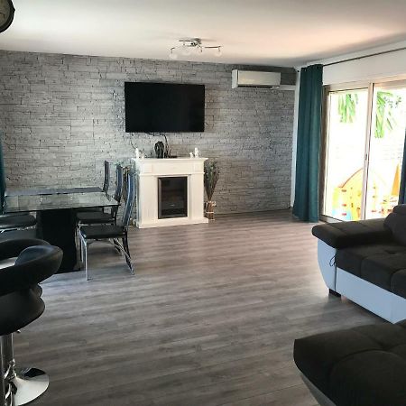 Luxury residence Fabron Niza Exterior foto